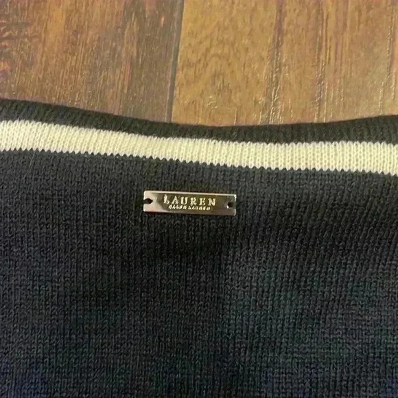 Lauren Ralph Lauren Jet Setter Ruana - Picture 6 of 6